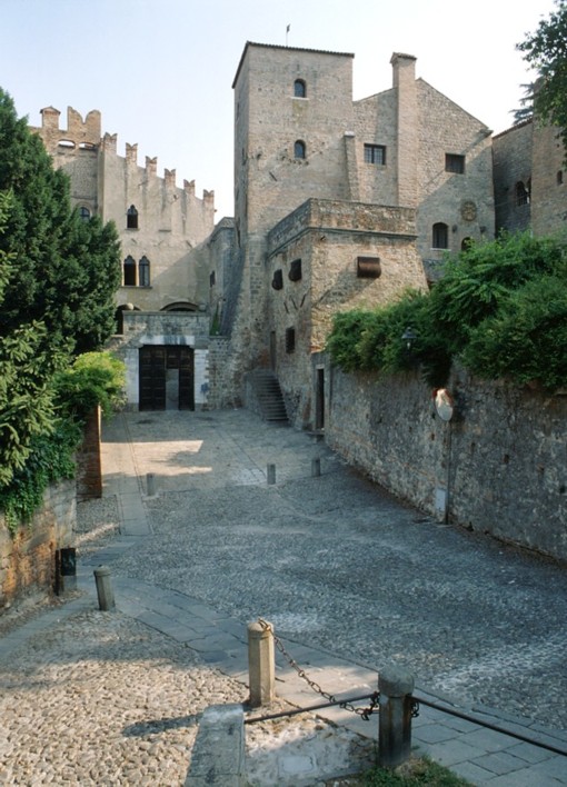 <p> Il Castello</p>